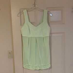 LuLu Lemon Light Green Yoga Top sz 8